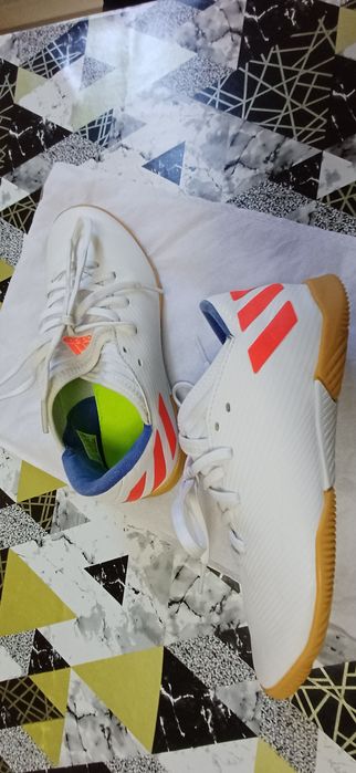 Детски бутонки Adidas