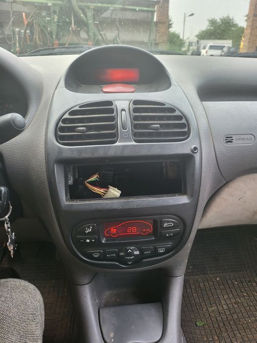 Пежо 206 2.0 hdi НА ЧАСТИ