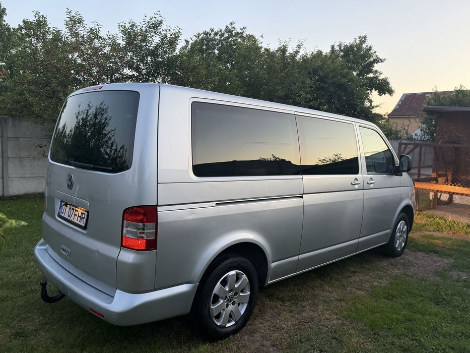 VW Transporter Caravelle 8 locuri 2007 XXL - impecabil