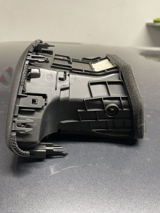 Hyundai i30 2021 вентилационна решеткя