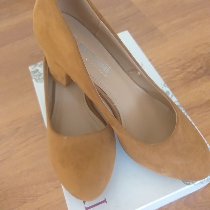 Замшевые туфли, женские