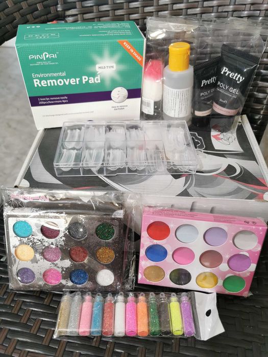 Комплект за маникюр