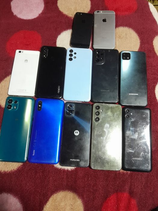 Vând lot telefoane defecte.