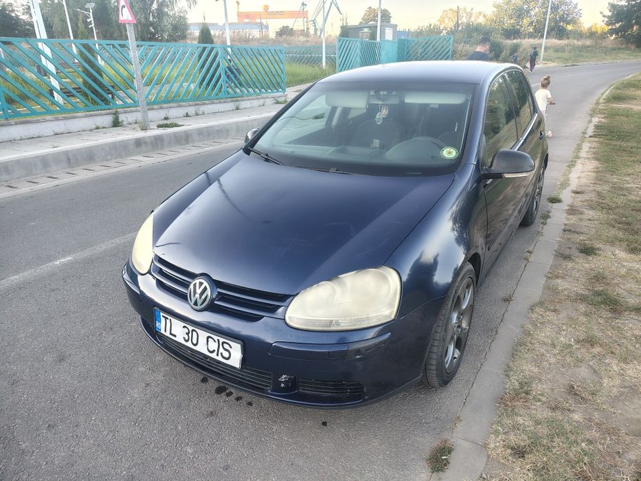 Vând Volskwagen Golf 5