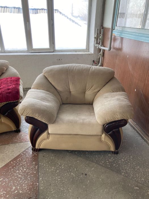 Диван с креслами