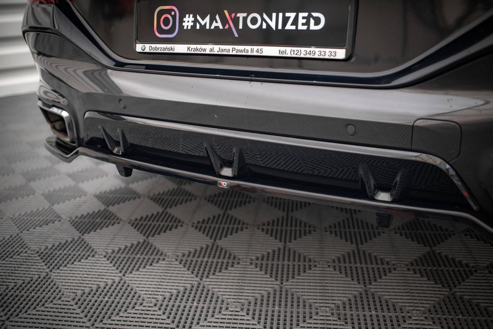 Добавка за задна броня Maxton design за BMW X6 G06 (2019-)