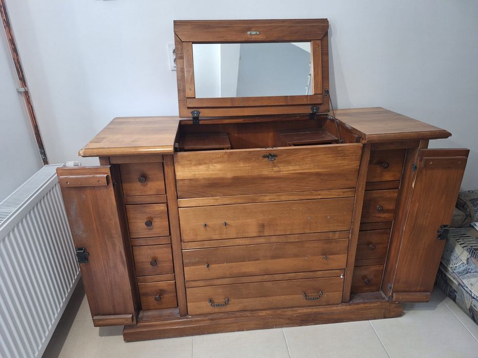 Vand mobila/dulap vintage lemn masiv nuc