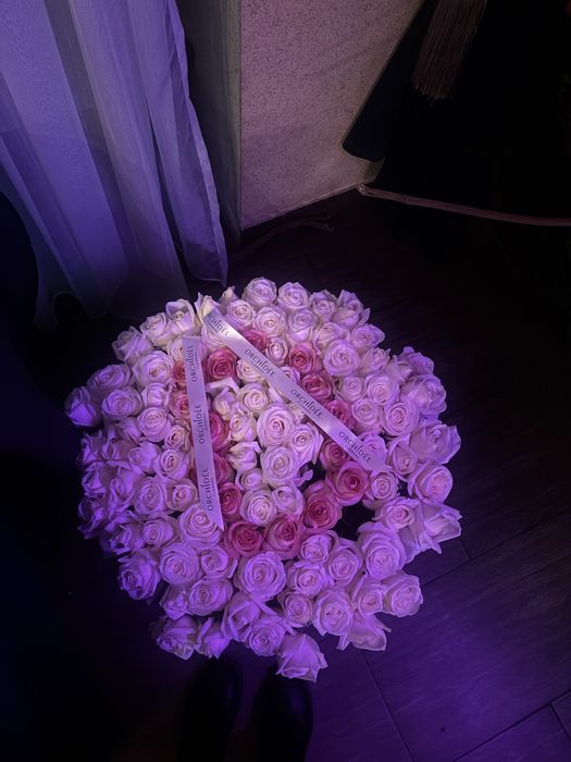 цветы белый и розовый