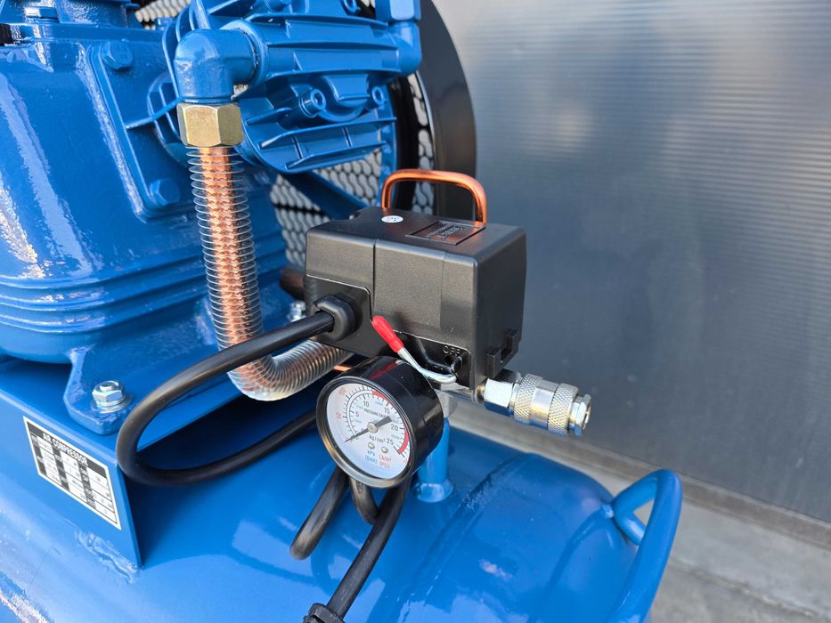 2025 Компресор за въздух 120L 4 НР 3 кв 12 бара усилен дебит - 480 л/м