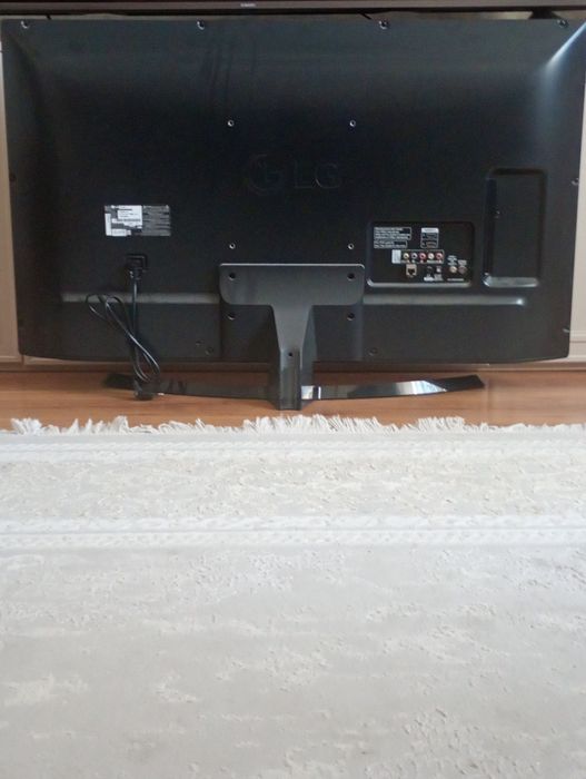 Продам телевизор LG