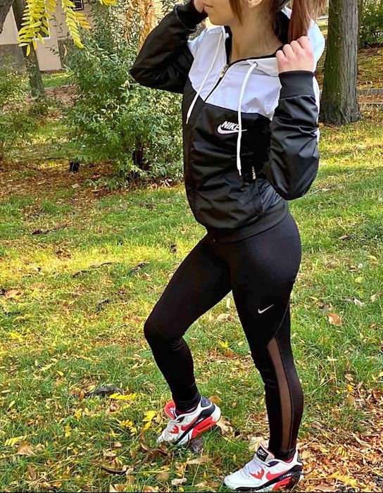 Мъжки и дамски ветривки якета и екипи от с до 4хлл