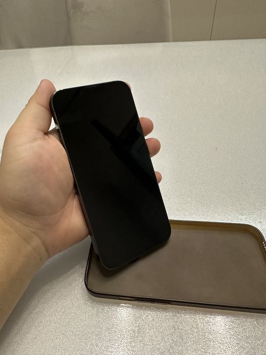 Продам Айфон 13про