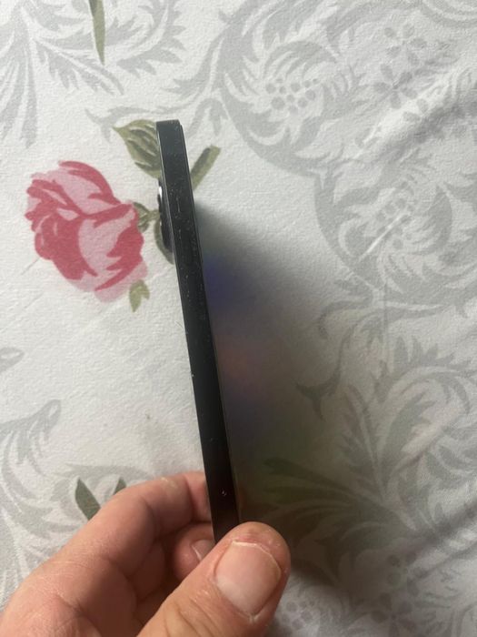 Айфон 13 продам срочно