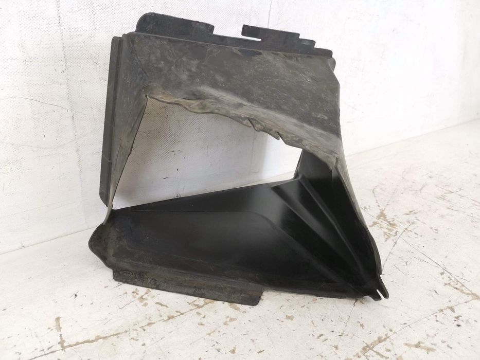 Ауди РС 7 / Audi RS 7 [ - ] Оригинален въздушен дефлектор в добро съст