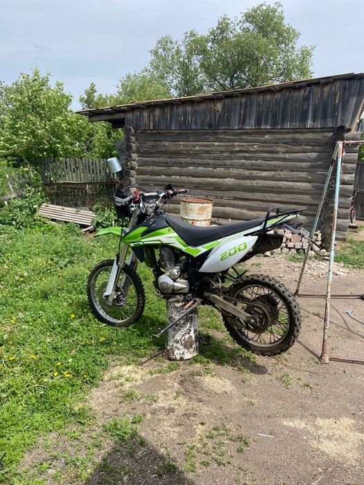 Мотоцикл Индуро -200