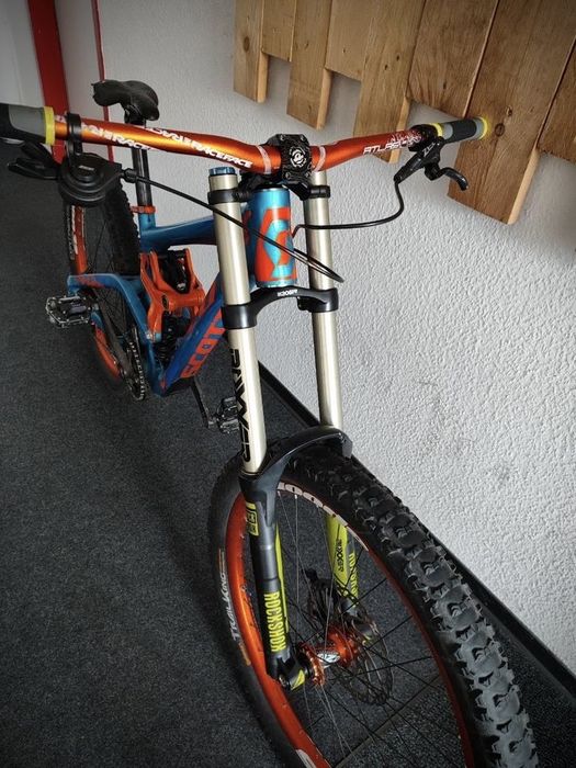 Bicicleta de downhill Scott Gambler
