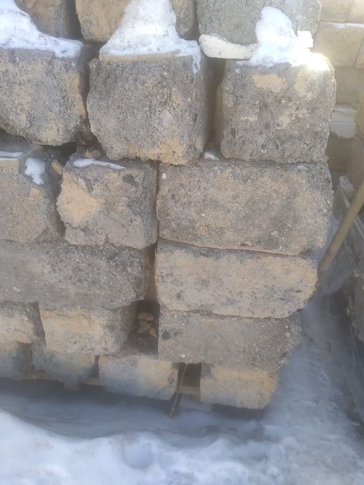 Шлакаблок кірпіш