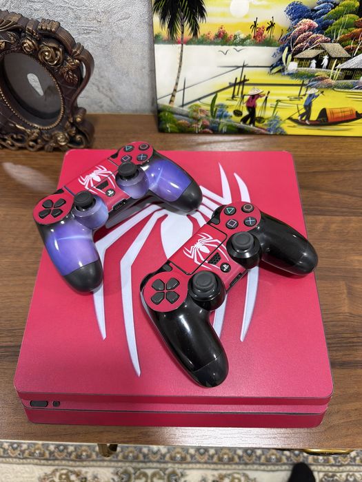 продается Playstation 4 slim