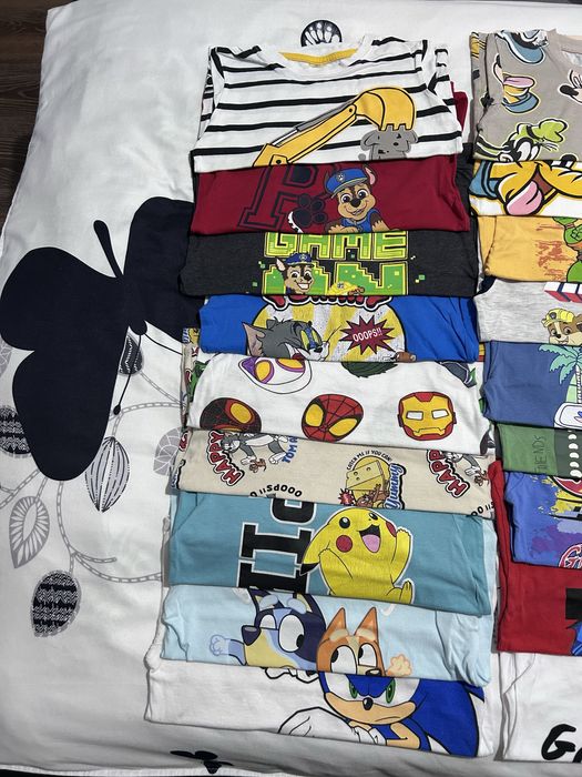 Tricouri marimea 116,29 de tricouri sunt in lot