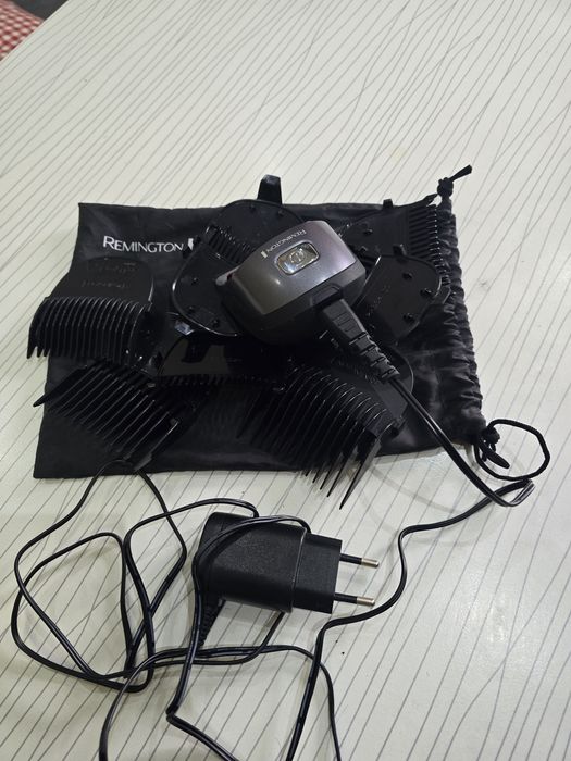 Машинка за самостоятелно подстригване Remington HC4250 QuickCut Pro