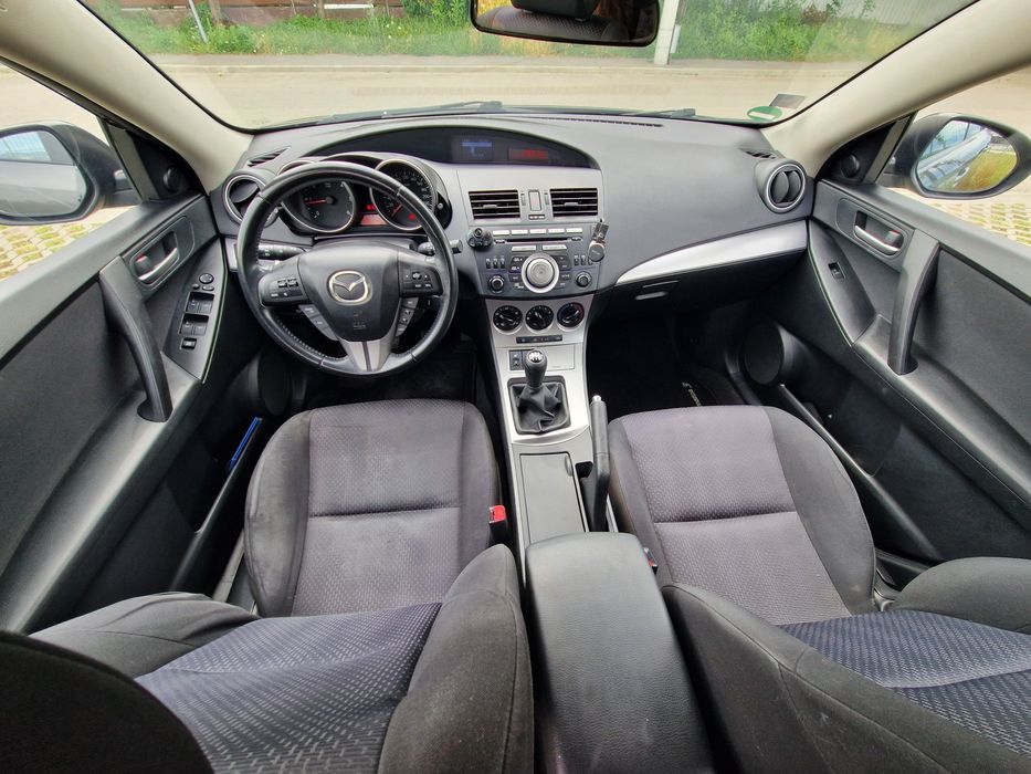 MAZDA 3 2010 — imagine 2