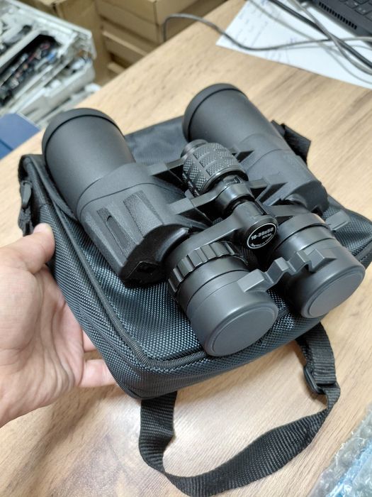 Продам бинокль 10-30×50 Zoom