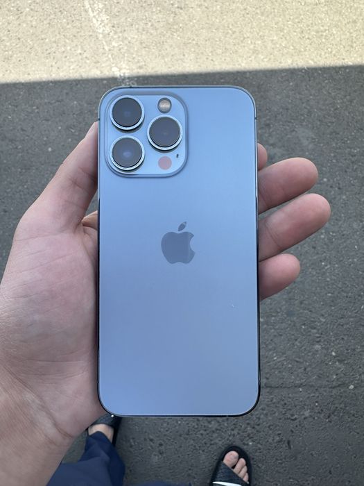 iPhone 13 Pro blue