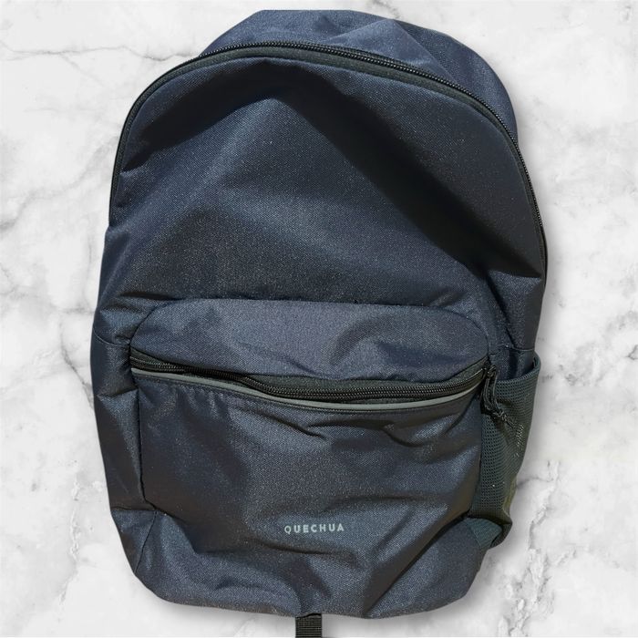 Раница QUECHUA, тъмно синя