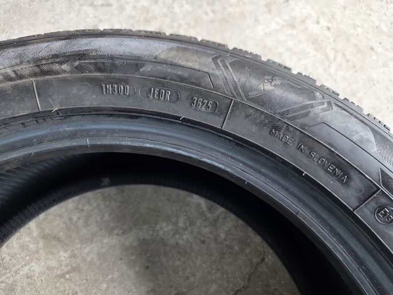 225/55/17 Goodyear 4бр