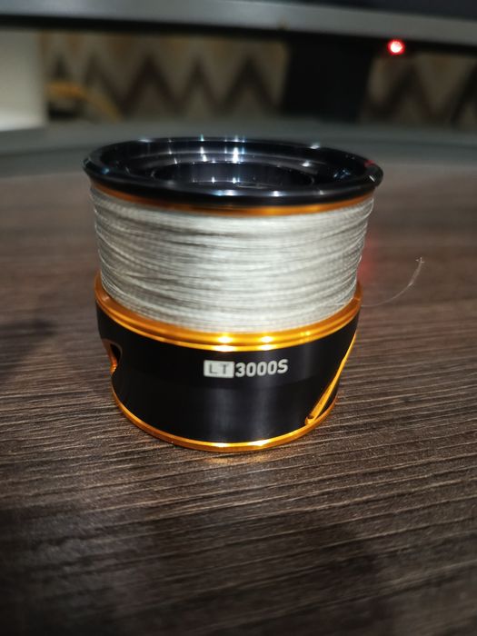 Шпуля Daiwa LT 3000S.