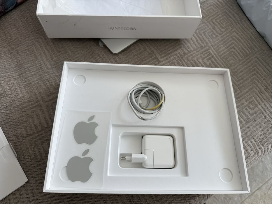 MacBook Air M1 2020 (factura)