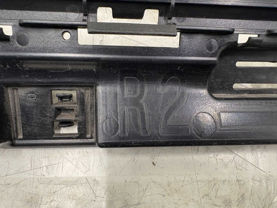 Лява основа праг БМВ Ф48 BMW F48 / Дясна основа праг БМВ Ф48 BMW F48