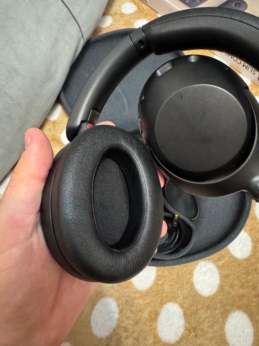 Sony WH-XB910N практически новые