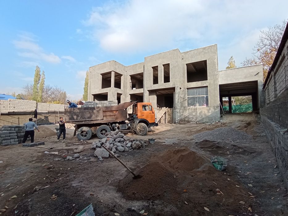 Чорвоқда қурулиши тугалланмаган дала холи сотилади.