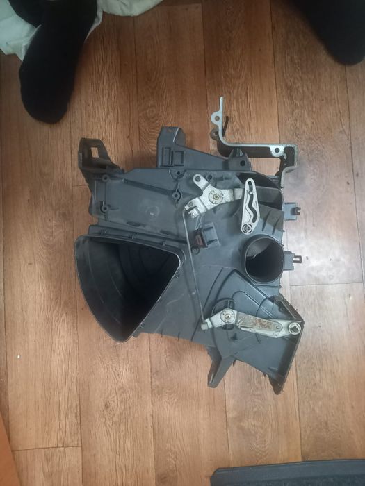 Корпус печки MAZDA 323 BF