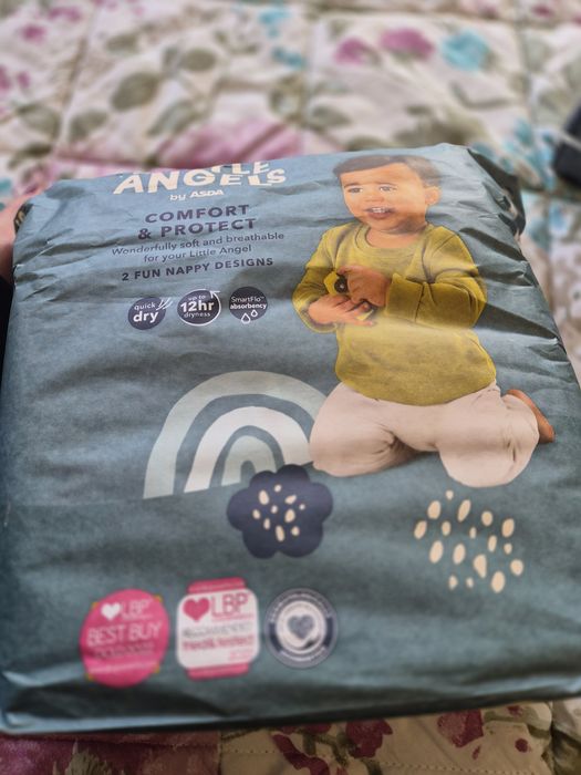 Памперси,памперс гащи и протектори за матрак.