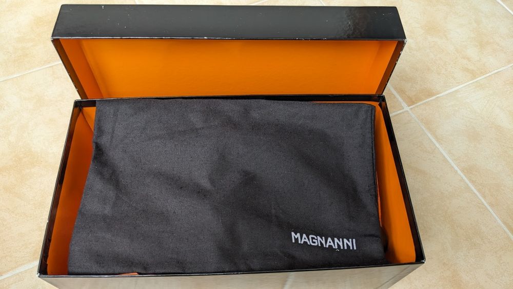 Луксозни мъжки кожени обувки Magnanni тип oxford