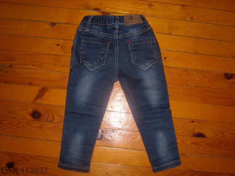 Вталени дънки надолу по крачето 2-3 годинки