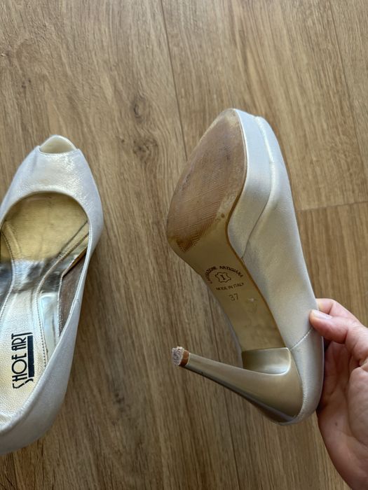 Сватбени обувки на ток