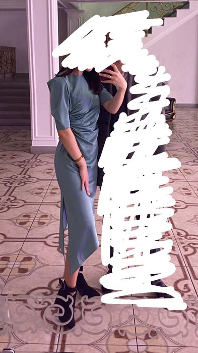 Платье атласное