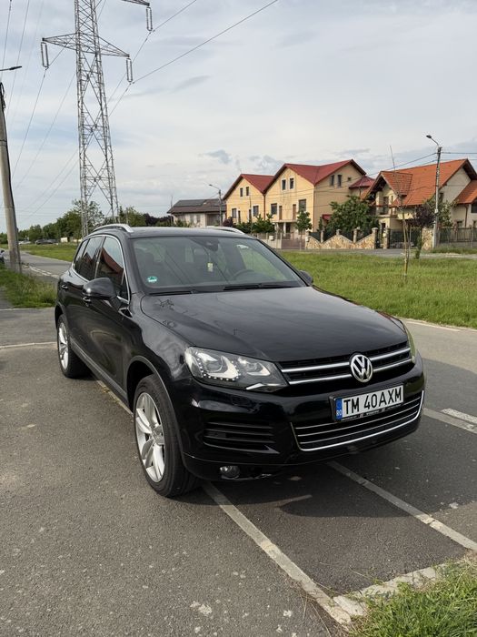 VOLKSWAGEN Touareg 2012