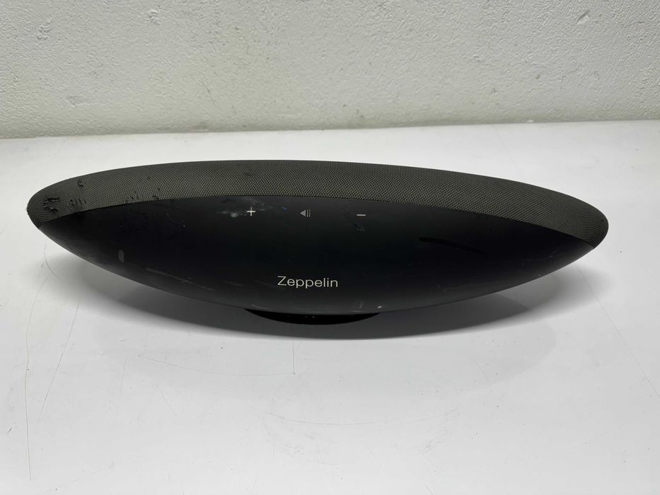 Тонколона - Bowers & Wilkins Zeppelin Wireless