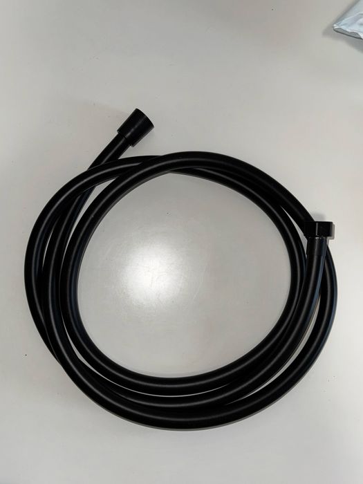 Furtun dus negru 2 m nou