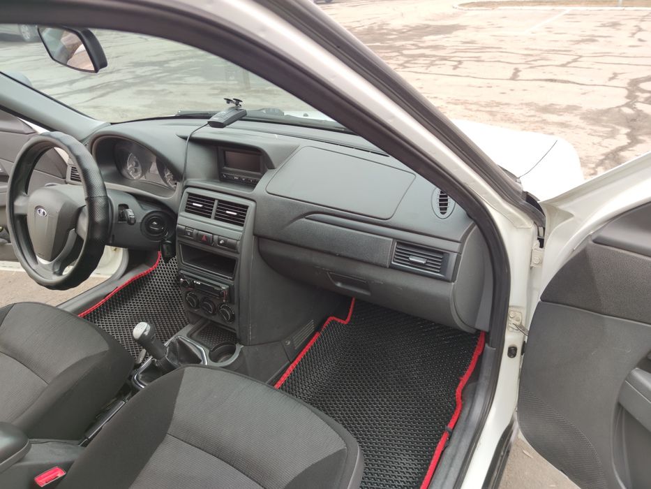 Продам Ладу Приору