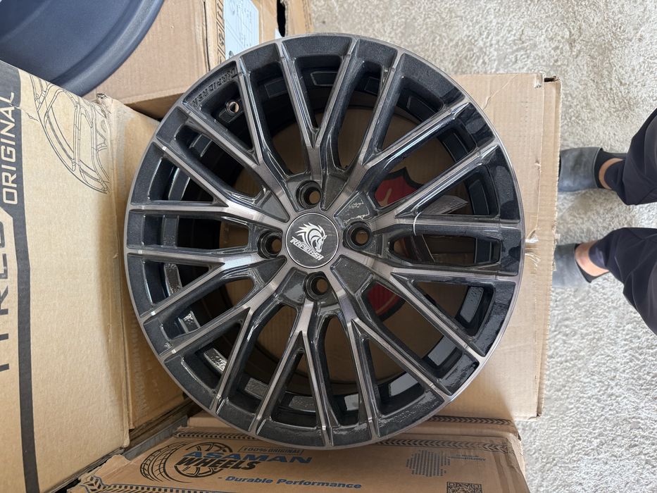 R15 Vossen daskalar tanlab olasiz yangi 180$