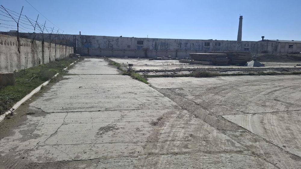 Продаётся производственная база в городе Навои