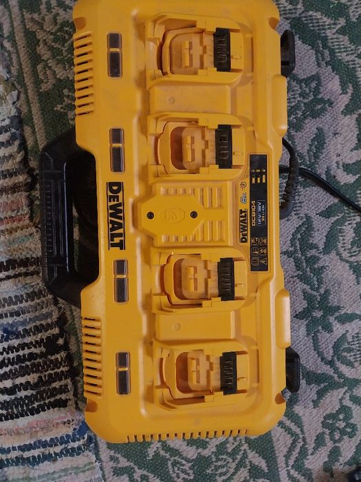 statie incarcare dewalt