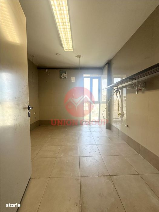 Spatiu Comercial Eforie Nord 160 mp, Situat in Zona Foarte buna, Trafi