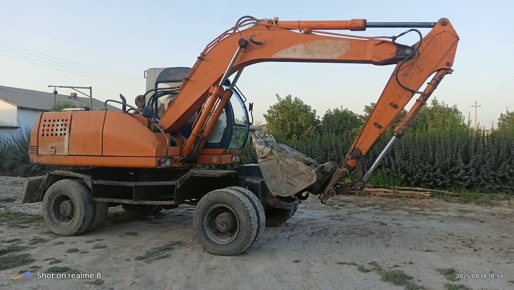 Самсунг 132 экскаватор  сотилади.