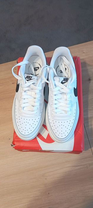 Дамски маратонки Найк!